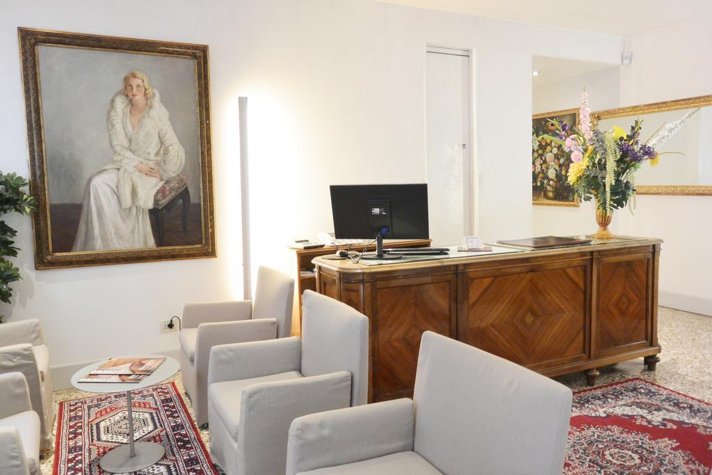 Hotel San Zulian Velence Kültér fotó